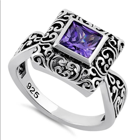 925 STERLING SILVER Ornate Simulated Amethyst Cubic Zironia Ring - Picture 15 of 16